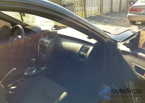 2007 Hyundai Tiburon Gs z USA, uszkodzony, nr VIN KMHHM66D87U244174